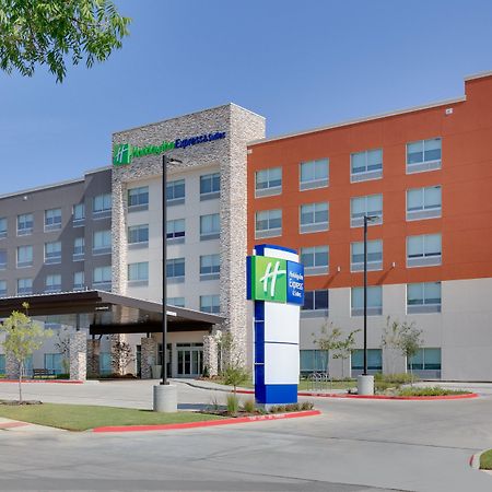 Holiday Inn Express & Suites - Dallas Nw Hwy - Love Field By Ihg Exterior foto